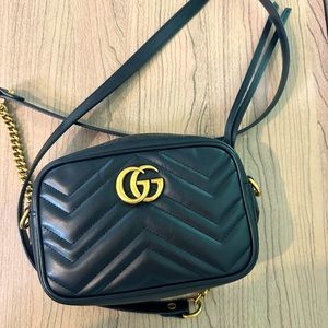 GG Marmont matelassé mini bag like new
